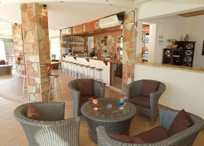 Alkioni מלון דירות