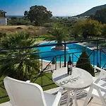 Alkioni Aparthotel
