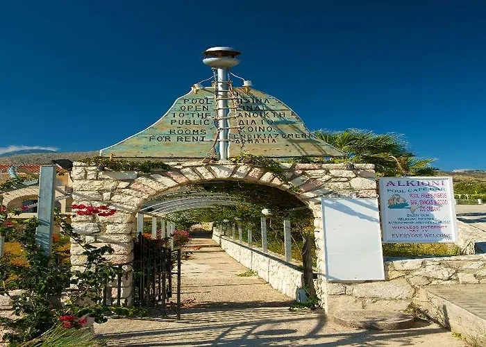 Alkioni Aparthotel 2*